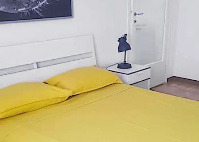 Tortona District Apartment
